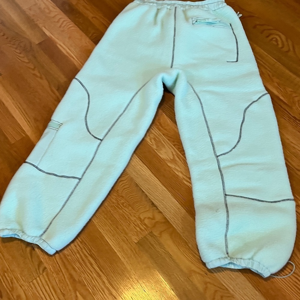 Free People Hit The Slopes Fleece Pants Size Medium NWT - Picture 14 of 16